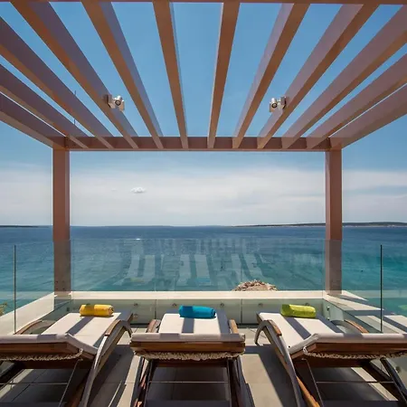 بيت للعطل Seaside House For Families With Children Mandre, Pag - 22704 كولان