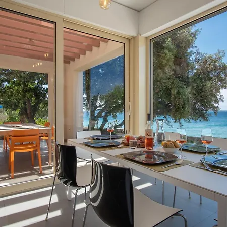 Seaside House For Families With Children Mandre, Pag - 22704 *