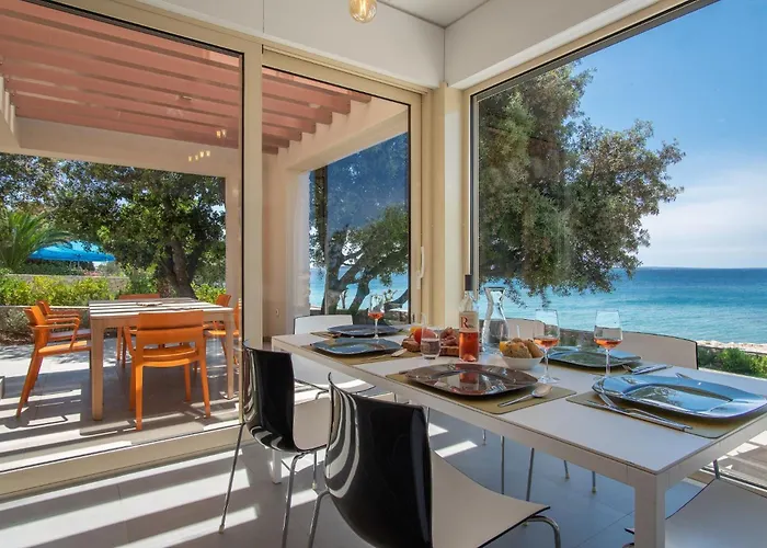 Seaside House For Families With Children Mandre, Pag - 22704 *
